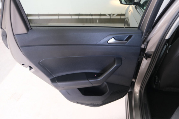 Volkswagen Polo 1.0 TSI Comfortline R-Line - N.A.P. Airco, Cruise, Virtual display, Carplay.