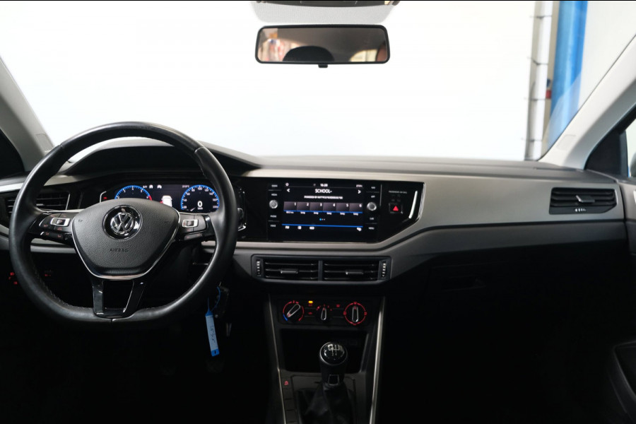 Volkswagen Polo 1.0 TSI Comfortline R-Line - N.A.P. Airco, Cruise, Virtual display, Carplay.