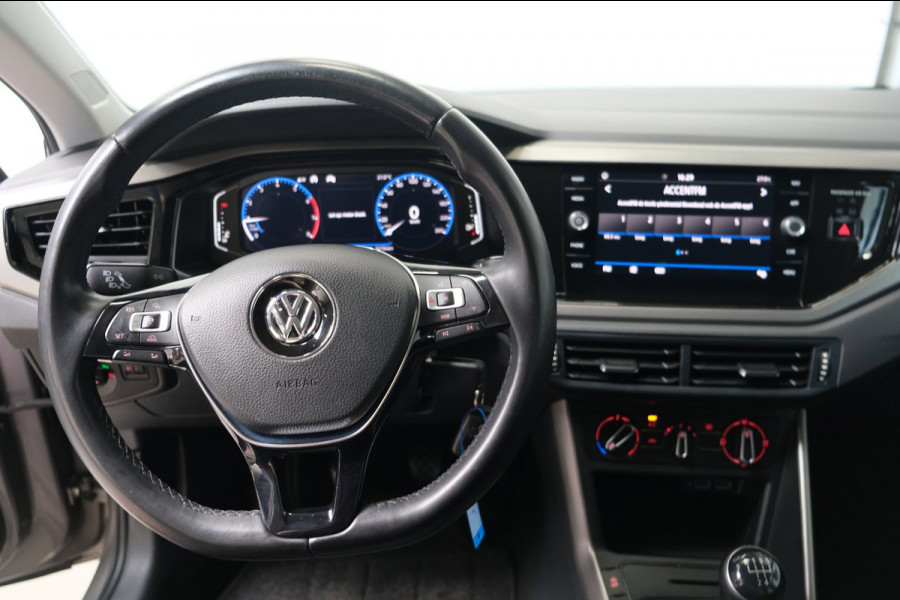 Volkswagen Polo 1.0 TSI Comfortline R-Line - N.A.P. Airco, Cruise, Virtual display, Carplay.