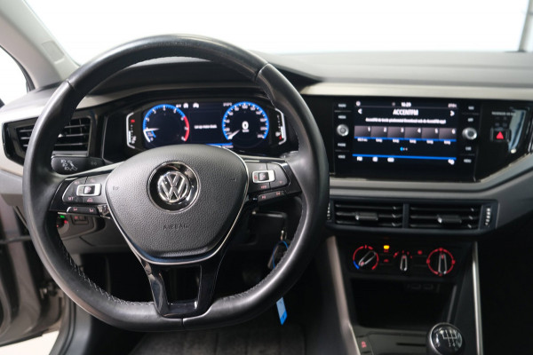 Volkswagen Polo 1.0 TSI Comfortline R-Line - N.A.P. Airco, Cruise, Virtual display, Carplay.
