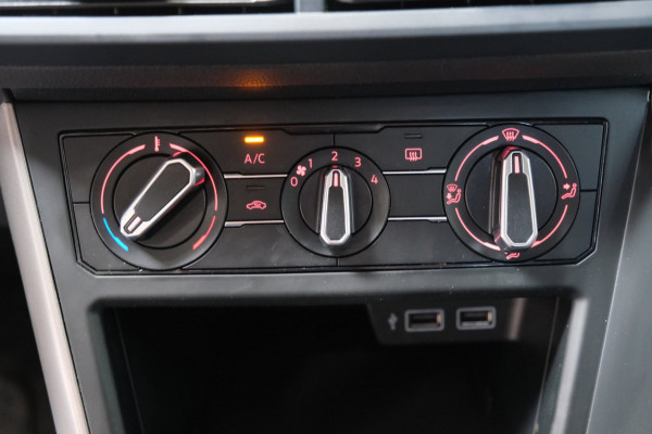 Volkswagen Polo 1.0 TSI Comfortline R-Line - N.A.P. Airco, Cruise, Virtual display, Carplay.