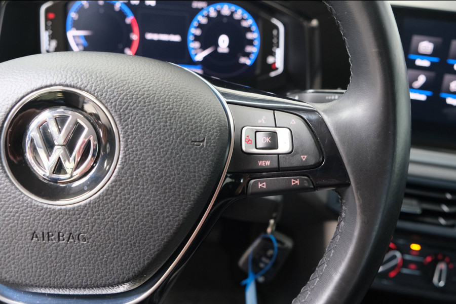 Volkswagen Polo 1.0 TSI Comfortline R-Line - N.A.P. Airco, Cruise, Virtual display, Carplay.
