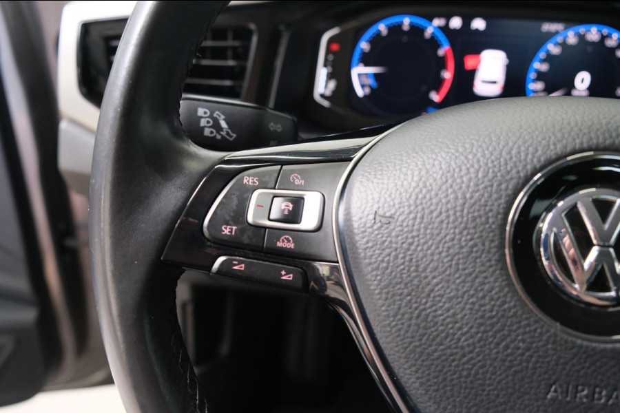 Volkswagen Polo 1.0 TSI Comfortline R-Line - N.A.P. Airco, Cruise, Virtual display, Carplay.