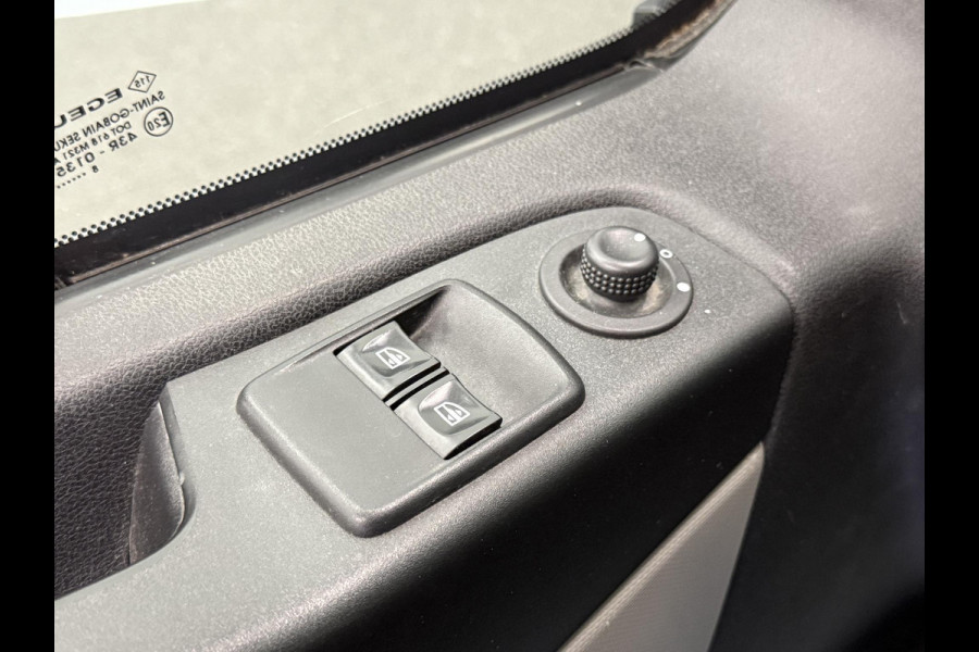 Renault Trafic 1.6 dCi T29 L2H1 DC Comfort Energy Dubbele cabine Navigatie Bluetooth Airco