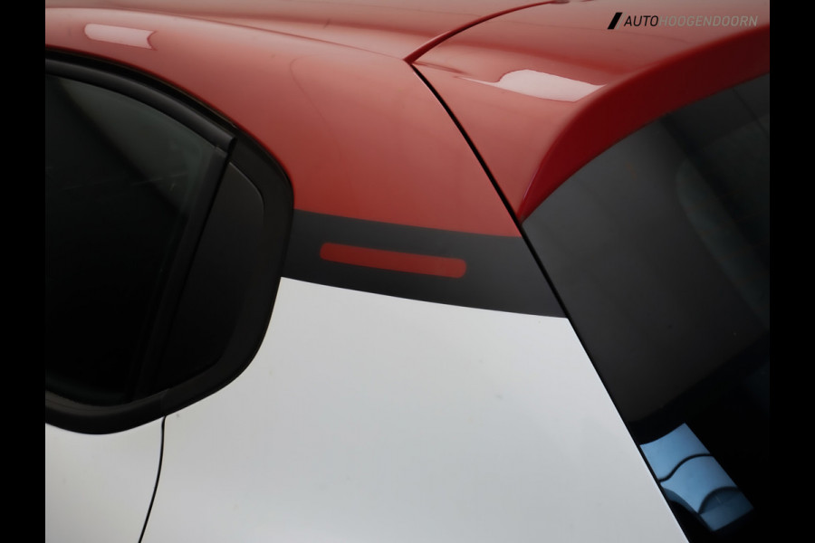 Citroën C3 1.2 PureTech Red & white edition (APPLE CARPLAY,NAVIGATIE,PARKEERSENSOREN,COMFORT-STOELEN,LED VERLICHTING,NIEUWE APK)
