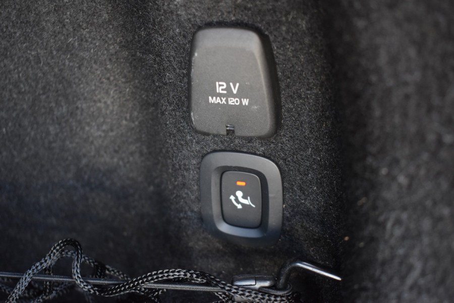 Volvo S90 T4 190PK Inscription Luxury | Trekhaak | BLIS | 360 Camera | Stoel Verwarm. V+A | Pano |