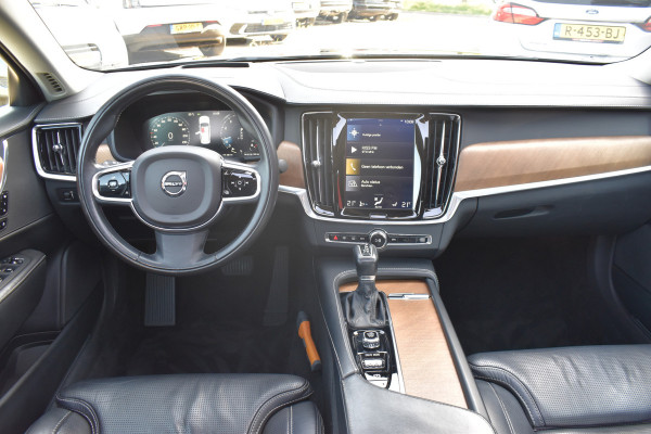 Volvo S90 T4 190PK Inscription Luxury | Trekhaak | BLIS | 360 Camera | Stoel Verwarm. V+A | Pano |