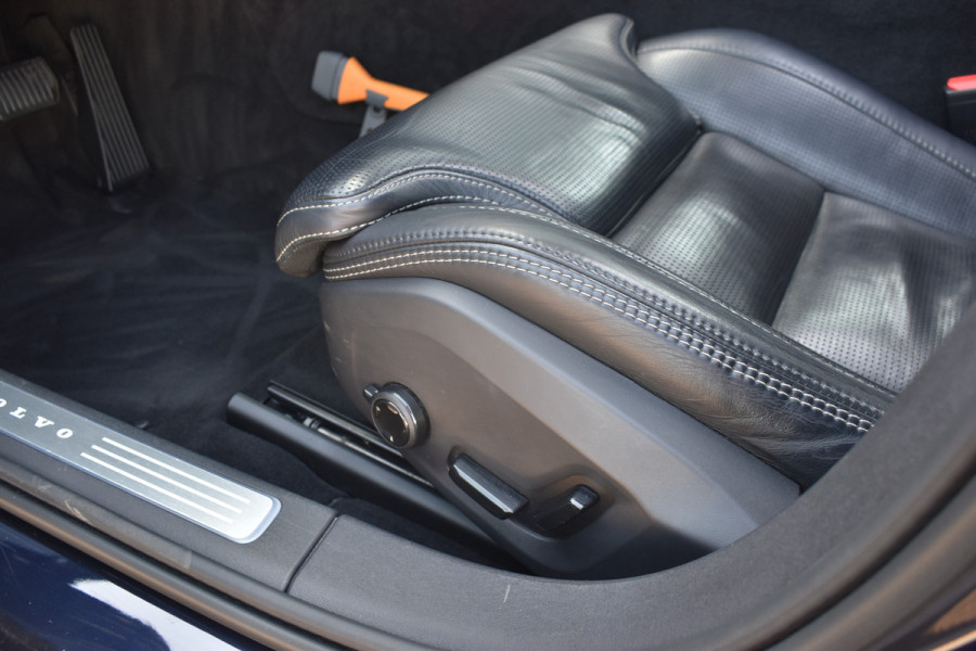 Volvo S90 T4 190PK Inscription Luxury | Trekhaak | BLIS | 360 Camera | Stoel Verwarm. V+A | Pano |