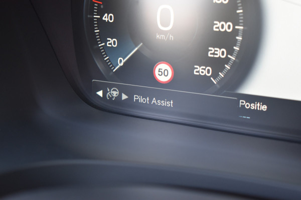 Volvo S90 T4 190PK Inscription Luxury | Trekhaak | BLIS | 360 Camera | Stoel Verwarm. V+A | Pano |
