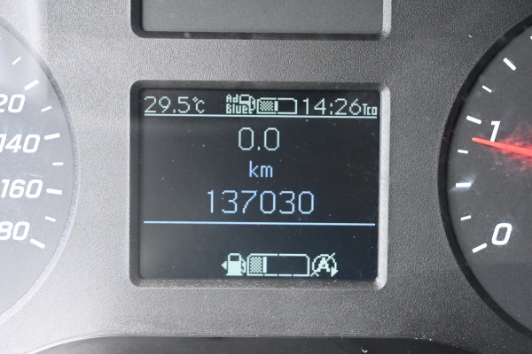 Mercedes-Benz Sprinter 315 CDI L2H1 RWD MBUX met camera, Geveerde stoel, Trekhaak, Etc.