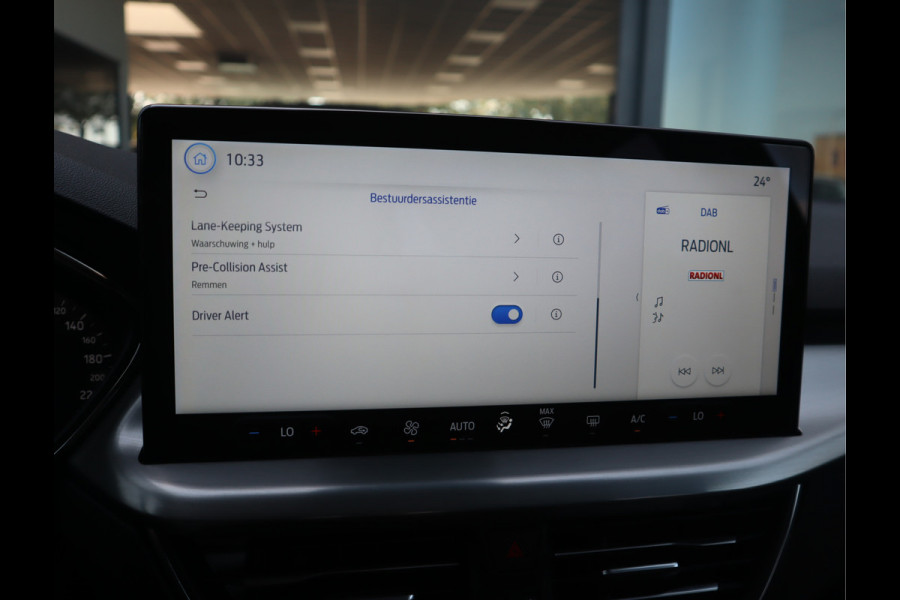 Ford Focus 1.0 EcoBoost Hybrid Titanium Carplay / Elekramen / Airco / Pdc