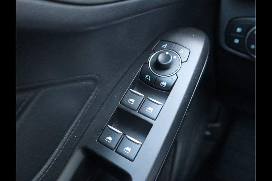 Ford Focus 1.0 EcoBoost Hybrid Titanium Carplay / Elekramen / Airco / Pdc