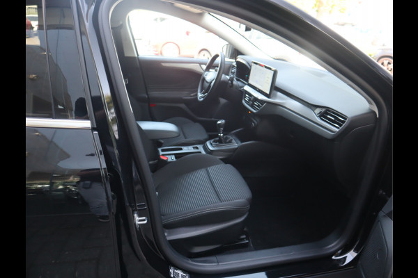 Ford Focus 1.0 EcoBoost Hybrid Titanium Carplay / Elekramen / Airco / Pdc