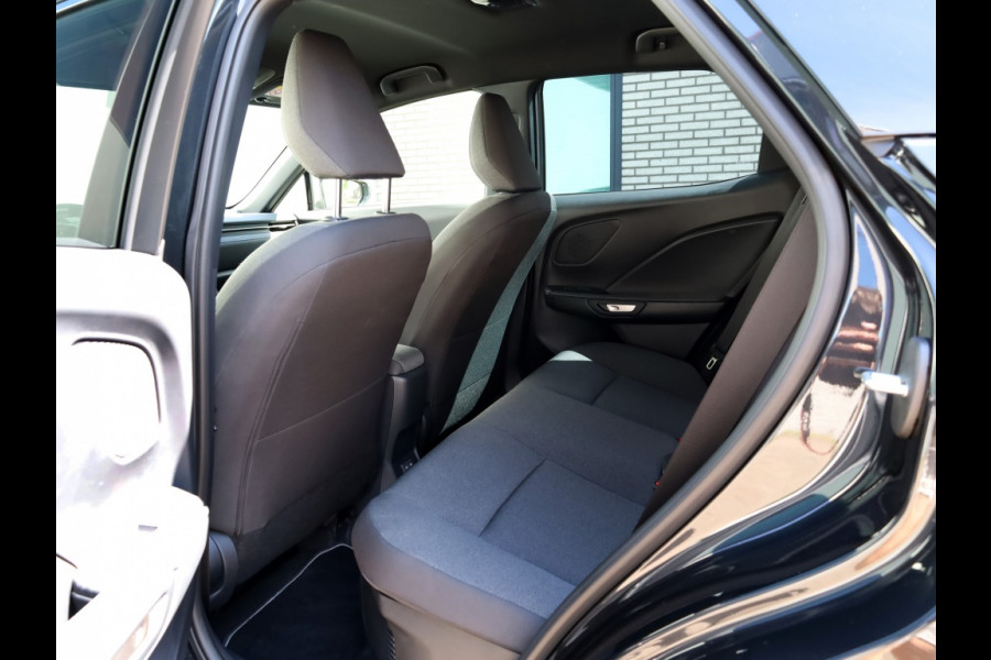 Lexus LBX 2WD Comfort & Safety | Stoelverwarming | Dodehoek | Parkeersenso