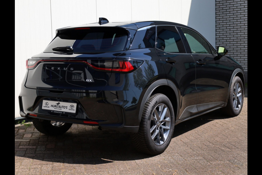 Lexus LBX 2WD Comfort & Safety | Stoelverwarming | Dodehoek | Parkeersenso