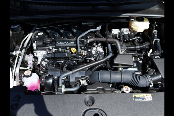 Lexus LBX 2WD Comfort & Safety | Stoelverwarming | Dodehoek | Parkeersenso