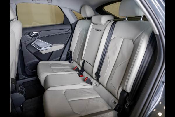 Audi Q3 Sportback 35 TFSI Business Edition / 150pk / Leder / Dodehoek herkenning / Stoelverwarming /