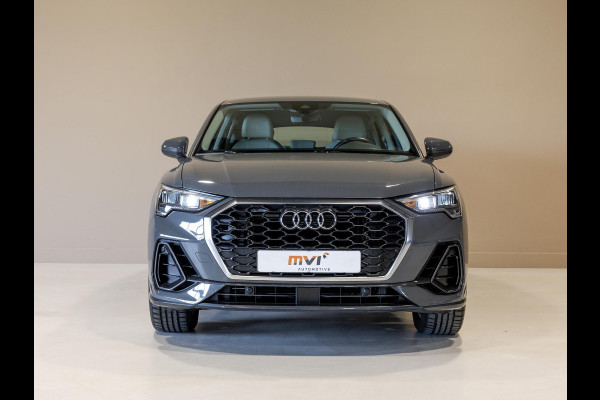 Audi Q3 Sportback 35 TFSI Business Edition / 150pk / Leder / Dodehoek herkenning / Stoelverwarming /
