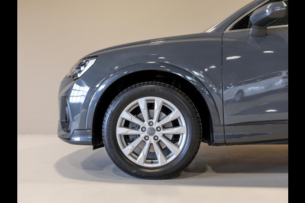 Audi Q3 Sportback 35 TFSI Business Edition / 150pk / Leder / Dodehoek herkenning / Stoelverwarming /