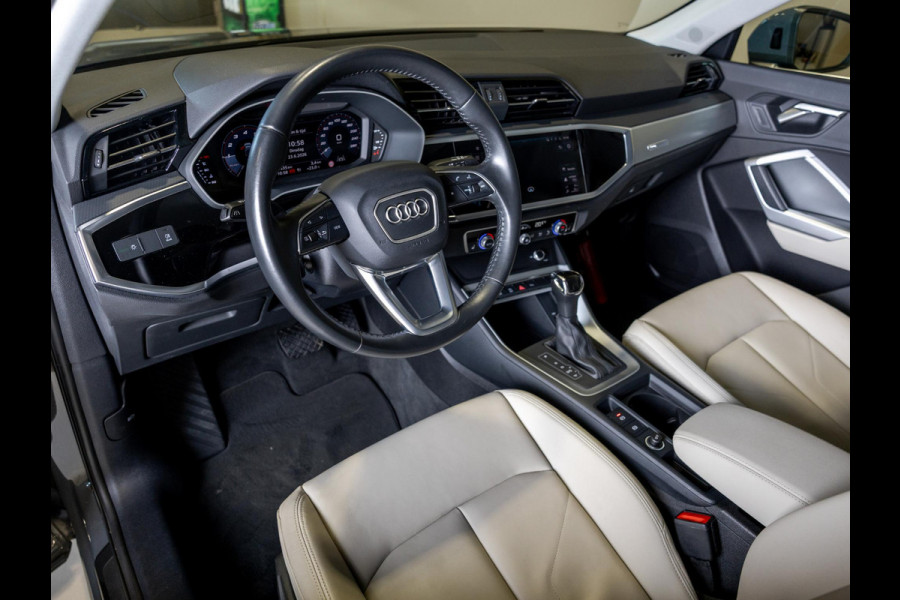 Audi Q3 Sportback 35 TFSI Business Edition / 150pk / Leder / Dodehoek herkenning / Stoelverwarming /