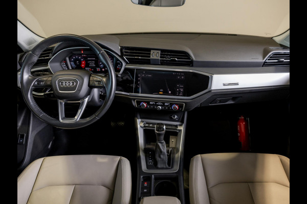 Audi Q3 Sportback 35 TFSI Business Edition / 150pk / Leder / Dodehoek herkenning / Stoelverwarming /