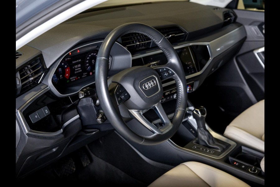 Audi Q3 Sportback 35 TFSI Business Edition / 150pk / Leder / Dodehoek herkenning / Stoelverwarming /