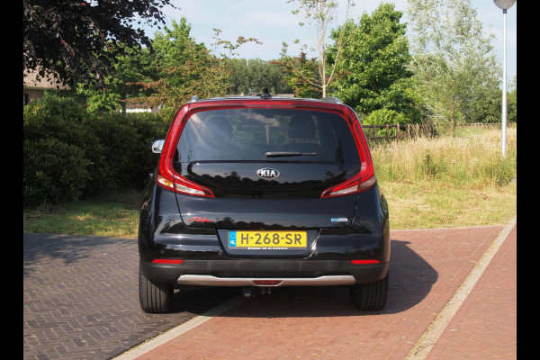 Kia e-Soul ExecutiveLine 64 kWh | Camera | Trekhaak | Harman Kardon | Head-Up Display | Apple Carplay |