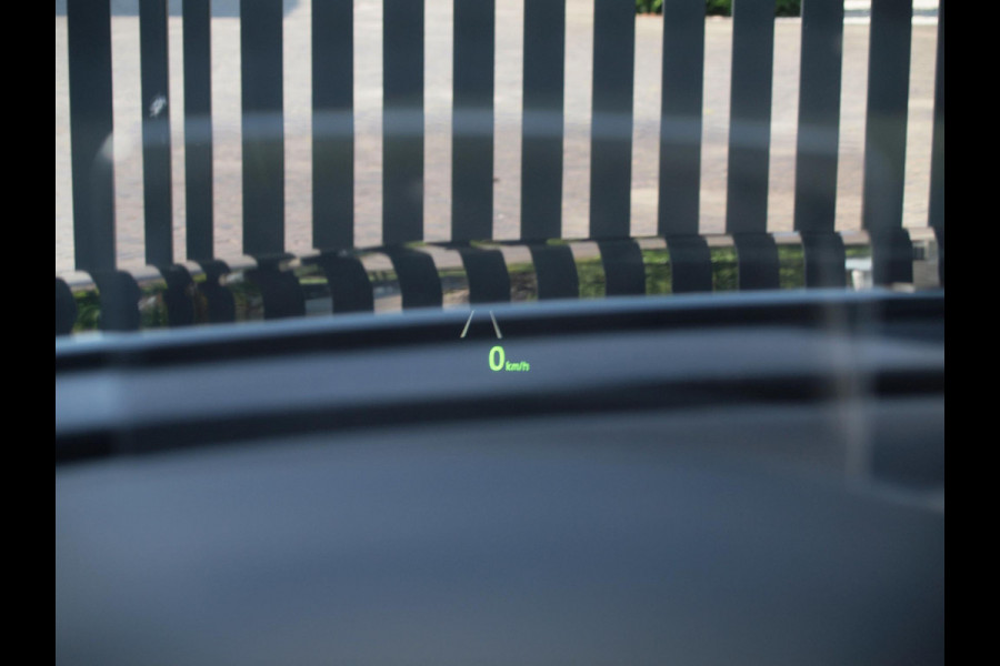 Kia e-Soul ExecutiveLine 64 kWh | Camera | Trekhaak | Harman Kardon | Head-Up Display | Apple Carplay |