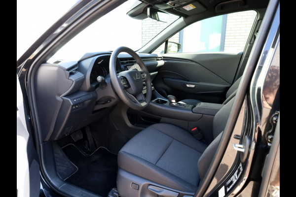 Lexus LBX 2WD Comfort & Safety | Stoelverwarming | Dodehoek | Parkeersenso