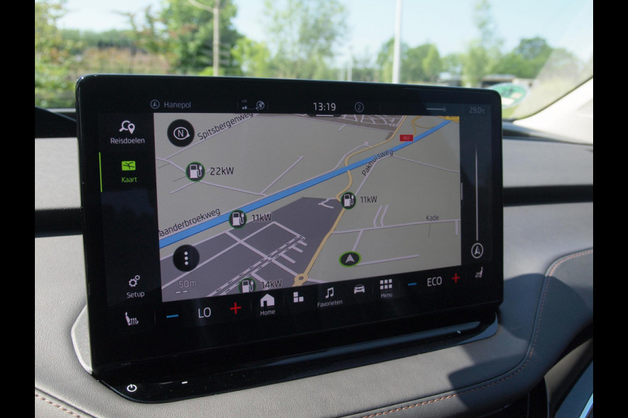 Škoda ENYAQ iV 80 | Panoramadak | Head-Up Display | Trekhaak | Camera | ACC |