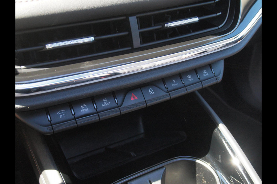 Škoda ENYAQ iV 80 | Panoramadak | Head-Up Display | Trekhaak | Camera | ACC |