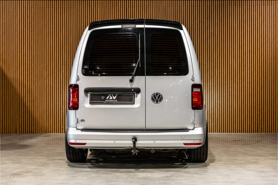 Volkswagen Caddy 2.0 TDI 185 PK DSG R-Line | Camera | CarPlay | Alarm | ACC | Lane Assist | Trekhaak | Navigatie | PDC | DAB | Nieuwe APK | NAP Logisch