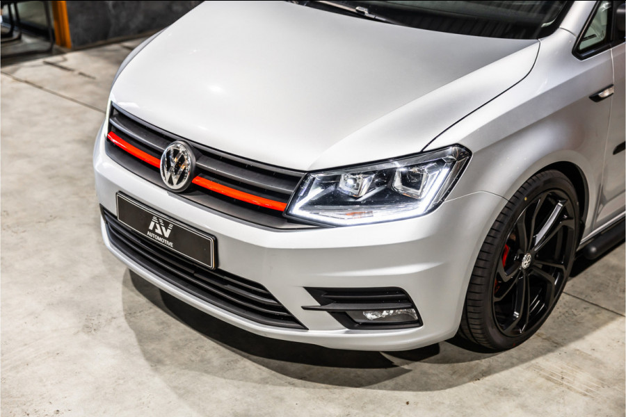 Volkswagen Caddy 2.0 TDI 185 PK DSG R-Line | Camera | CarPlay | Alarm | ACC | Lane Assist | Trekhaak | Navigatie | PDC | DAB | Nieuwe APK | NAP Logisch
