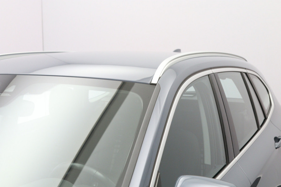 BMW X1 sDrive18i High 140 PK Executive Edition, Trekhaak, Head-Up Display, Stoelverwarming, Sportstoelen