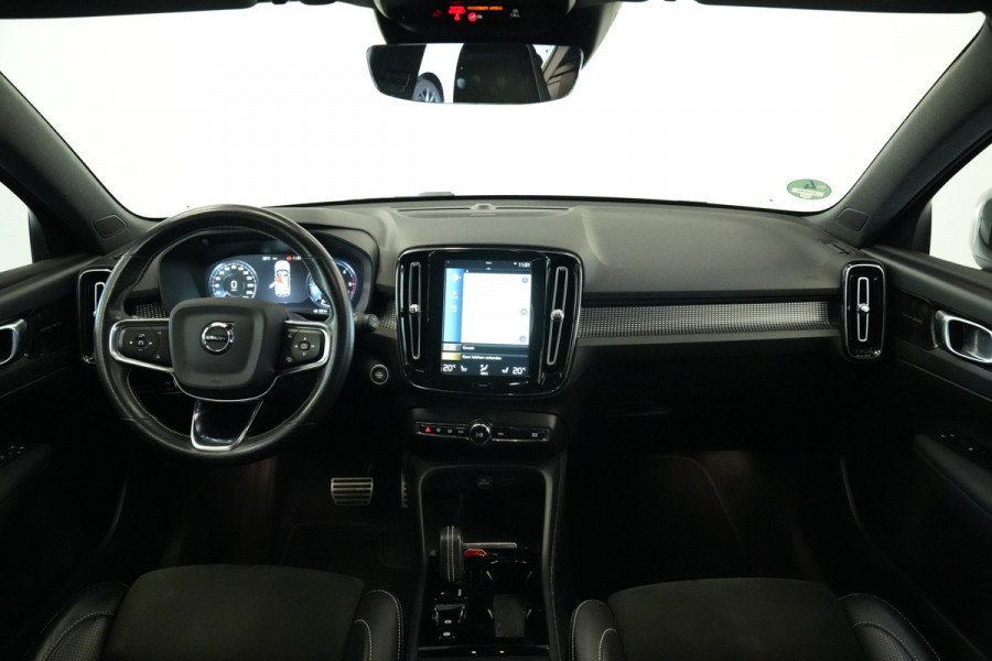 Volvo XC40 2.0 D3 R-Design Cruise/Climate 20''LM Harman&Kardon 24 Maanden garantie* (Vraag naar de voorwaarden)