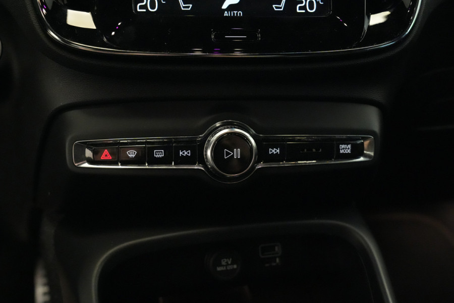 Volvo XC40 2.0 D3 R-Design Cruise/Climate 20''LM Harman&Kardon 24 Maanden garantie* (Vraag naar de voorwaarden)
