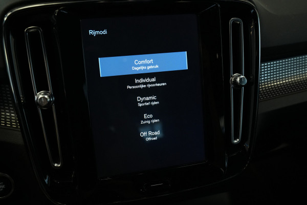 Volvo XC40 2.0 D3 R-Design Cruise/Climate 20''LM Harman&Kardon 24 Maanden garantie* (Vraag naar de voorwaarden)