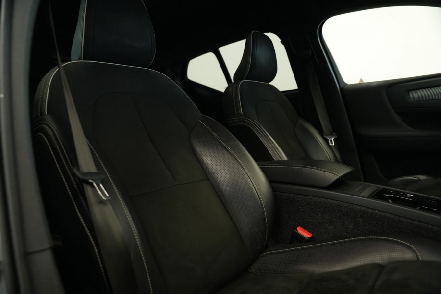Volvo XC40 2.0 D3 R-Design Cruise/Climate 20''LM Harman&Kardon 24 Maanden garantie* (Vraag naar de voorwaarden)