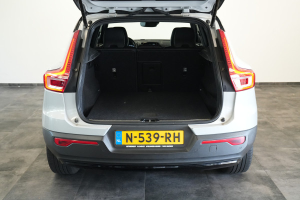 Volvo XC40 2.0 D3 R-Design Cruise/Climate 20''LM Harman&Kardon 24 Maanden garantie* (Vraag naar de voorwaarden)
