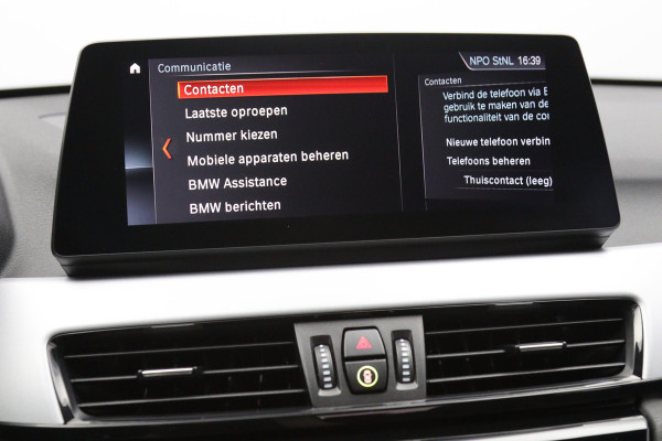BMW X1 sDrive18i High 140 PK Executive Edition, Trekhaak, Head-Up Display, Stoelverwarming, Sportstoelen