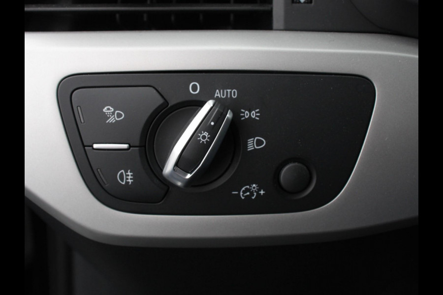 Audi A4 Avant 40 TFSI 205pk Automaat S Line Plus Navigatie Climate Control