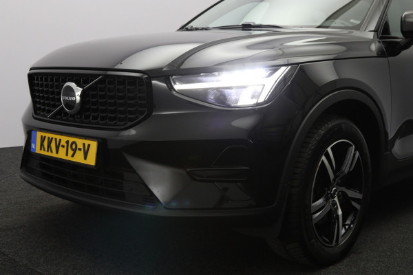 Volvo XC40 2.0 B3 164 PK Plus Dark, Harman/Kardon, Leder, Trekhaak, Memory, Camera