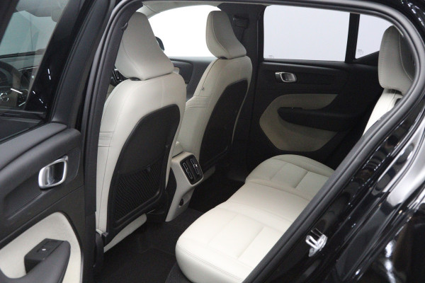 Volvo XC40 2.0 B3 164 PK Plus Dark, Harman/Kardon, Leder, Trekhaak, Memory, Camera