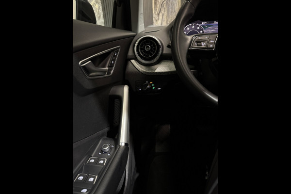 Audi Q2 35 TFSI S-line Black Optic|PANO|VIRTUAL|LEDER|BOMVOL