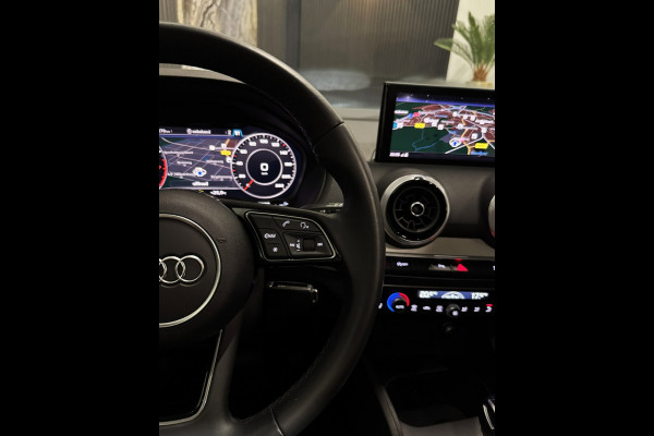 Audi Q2 35 TFSI S-line Black Optic|PANO|VIRTUAL|LEDER|BOMVOL