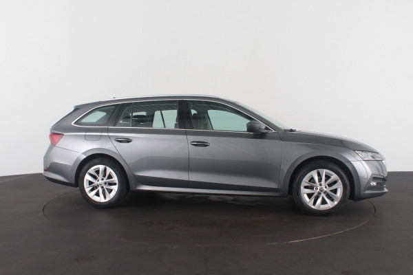 Škoda Octavia Combi 1.0 e-TSI Style > Trekhaak/Automaat/Adapt.cruise/All season banden