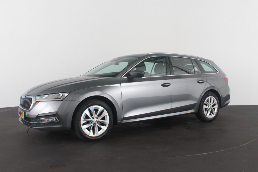 Škoda Octavia Combi 1.0 e-TSI Style > Trekhaak/Automaat/Adapt.cruise/All season banden