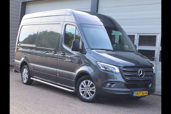 Mercedes-Benz Sprinter 319 CDI 3.0 V6 Euro 6 Automaat L2H2 - 3,5t KG Trekhaak - MBUX - LED