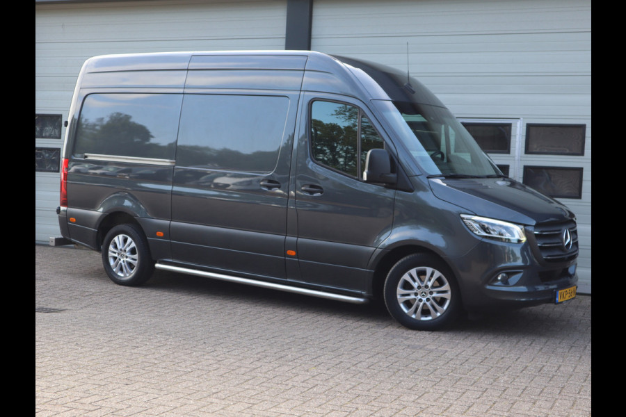 Mercedes-Benz Sprinter 319 CDI 3.0 V6 Euro 6 Automaat L2H2 - 3,5t KG Trekhaak - MBUX - LED