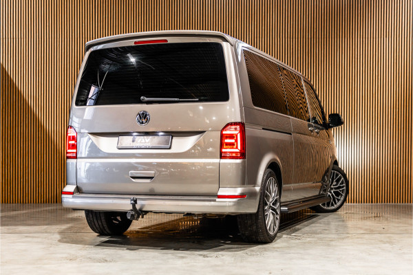 Volkswagen Transporter 2.0 TDI L2H1 DC Highline | Schuifdak | ACC | Bi-Xenon | Camera | Stoelverwarming | Navigatie | Alcantara bekleding | Trekhaak | L+R Schuifdeur | 20'' Sport velgen | Orig. NL Auto | NAP Logisch | Nieuwe APK